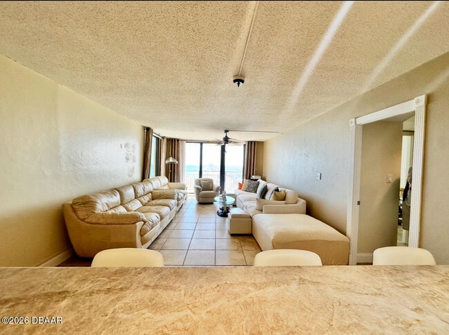 Building Photo - 3051 S Atlantic Ave