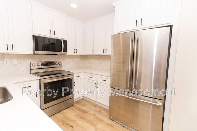 Building Photo - 65 Morning Mist Dr