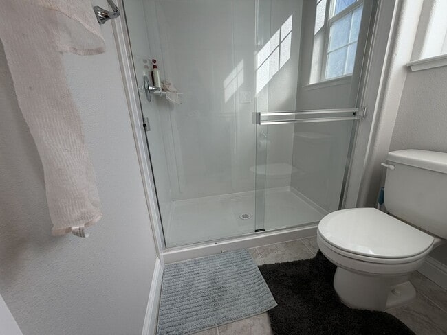 Building Photo - Beautiful 5 bedroom, 4 bathroom 2 story home in Rancho Cordova!!!