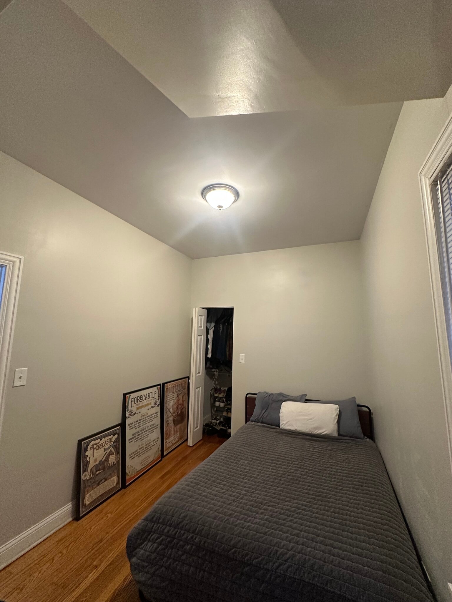 Secondary Bedroom (Queen Size Bed) - 3643 W Diversey Ave