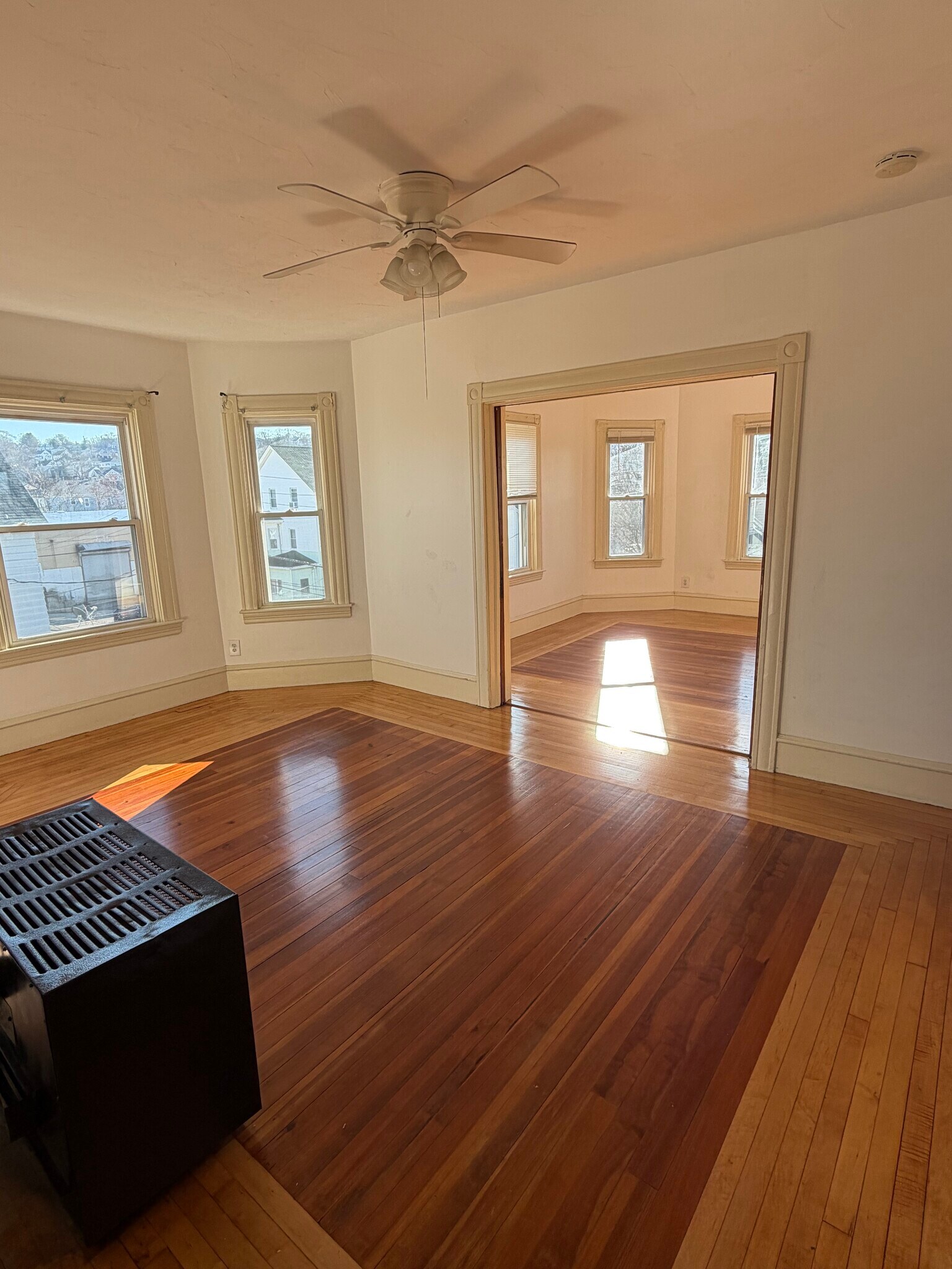 Building Photo - 168 Brownell St