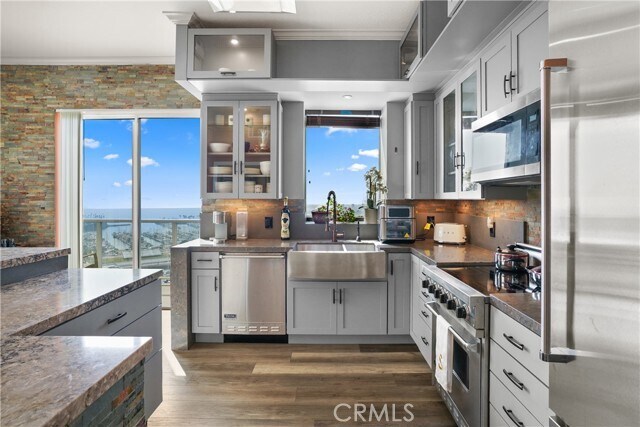 Building Photo - 488 E Ocean Blvd