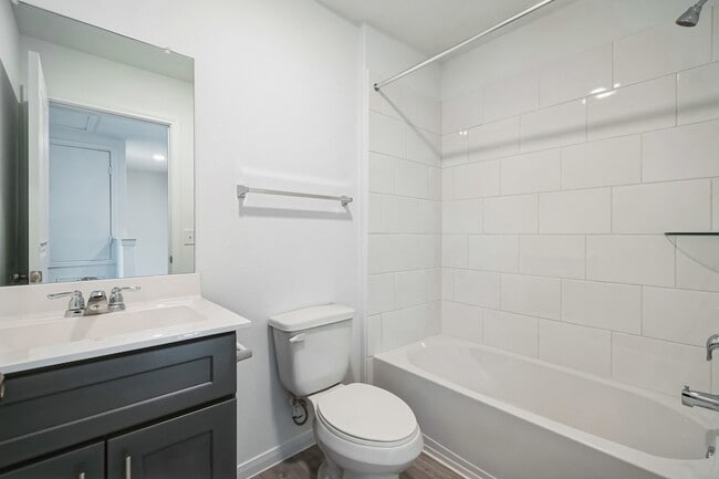 Building Photo - 16523 Pine Arrow Dr