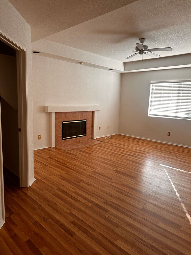 Building Photo - Beautiful 3BD/ 2 BA House For Rent