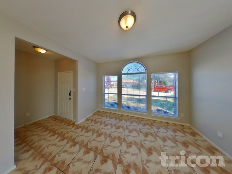 Building Photo - 7112 Avington Way