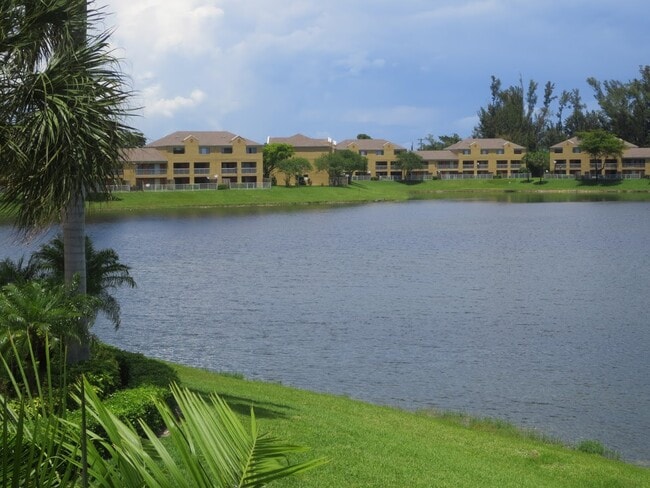 Building Photo - 5200 NW 31st Ave