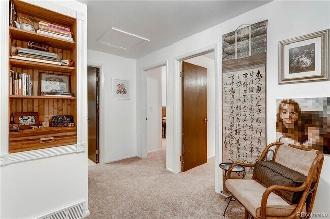 Building Photo - 5060 E Hinsdale Pl