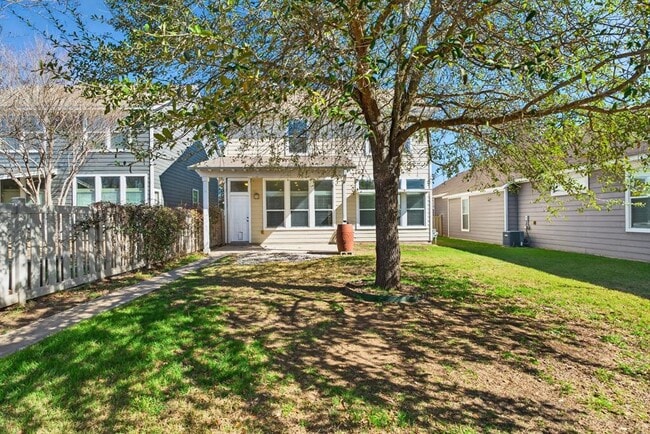 Building Photo - 2068 Herzog