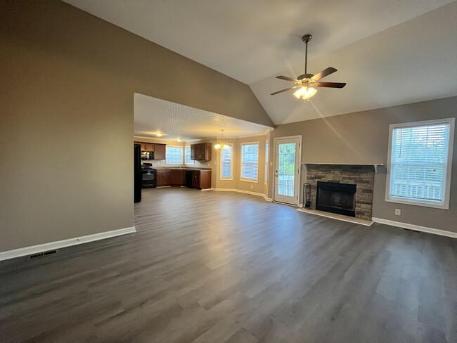 Building Photo - 1353 Francesca Drive