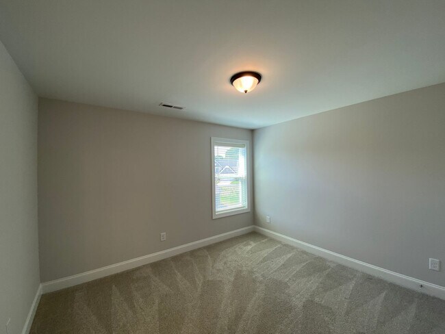 Building Photo - 6260 Kershaw Mdws Rd