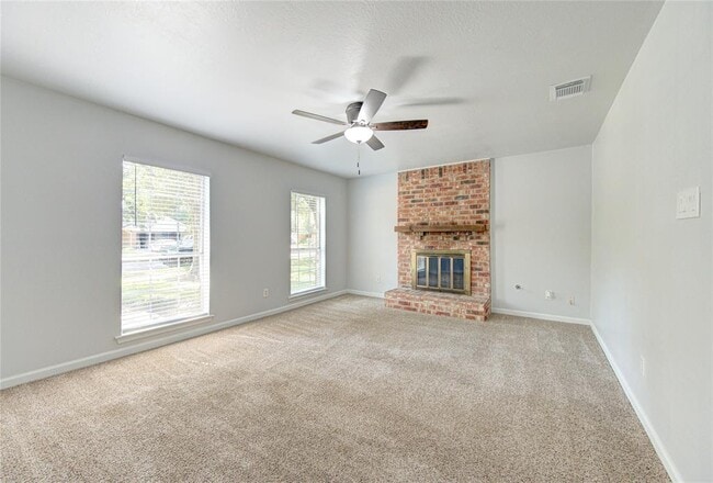 Building Photo - 236 E Castle Harbour Dr