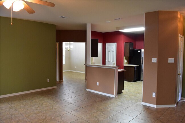 Building Photo - 2911 Creek Arbor Cir