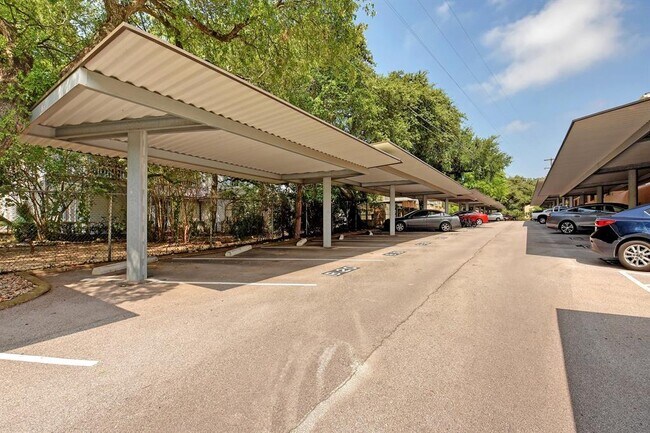 Building Photo - 1210 Windsor Rd