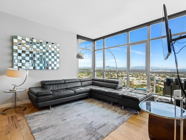 Building Photo - Furnished Aria Penthouse with Panoramic Views & Wraparound Balcony