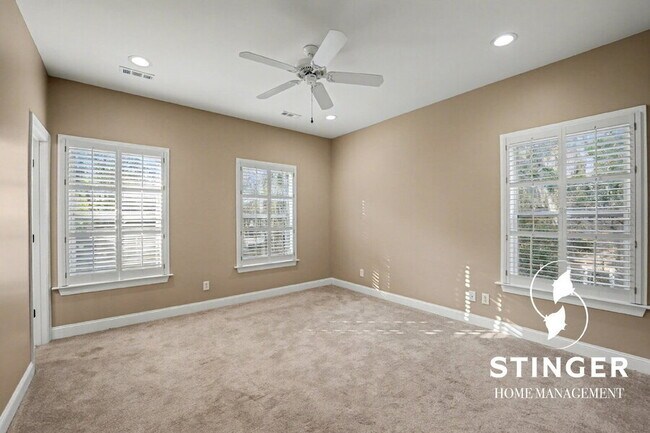 Building Photo - 2677 Broad St