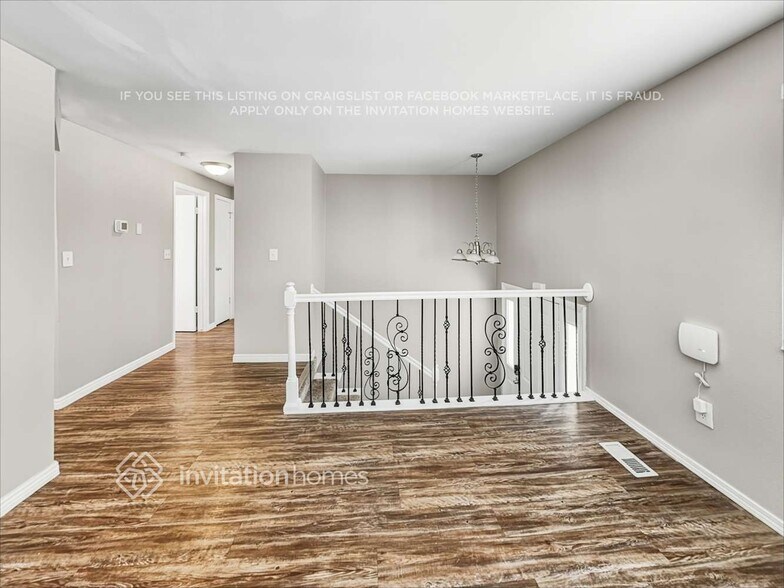 Building Photo - 6672 S Somerset Dr