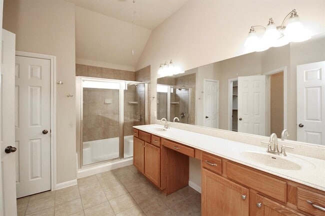Building Photo - 3608 Pine Needle Cir