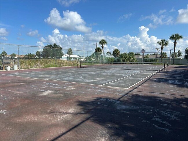 Building Photo - 608 Yardarm Dr