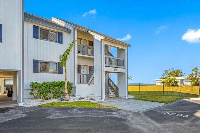 Building Photo - 828 Bahia Del Sol Dr