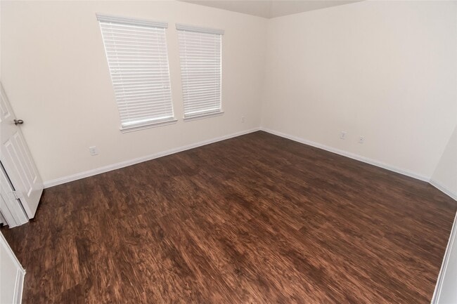 Building Photo - 12607 Lady Slipper Rd