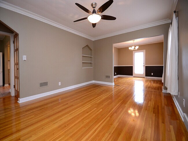 Building Photo - 509 S 50th Ave