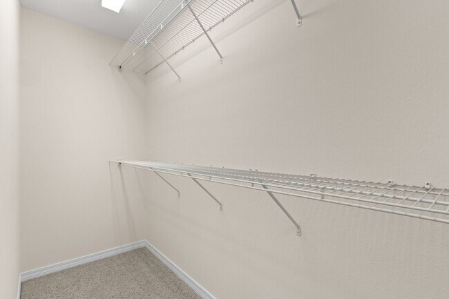 Building Photo - Spacious 4-Bedroom Home – Tanglewood!