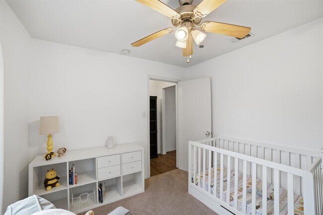 Building Photo - 411 Copper Ln