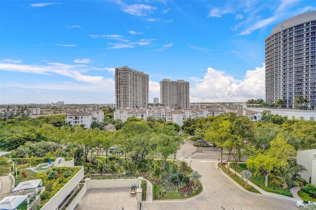 Building Photo - 3000 Island Blvd