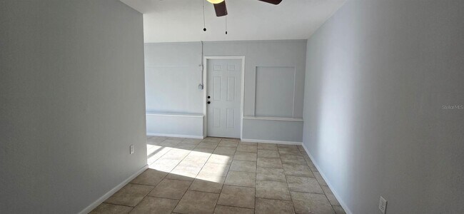 Building Photo - 29 Lake Ct Loop