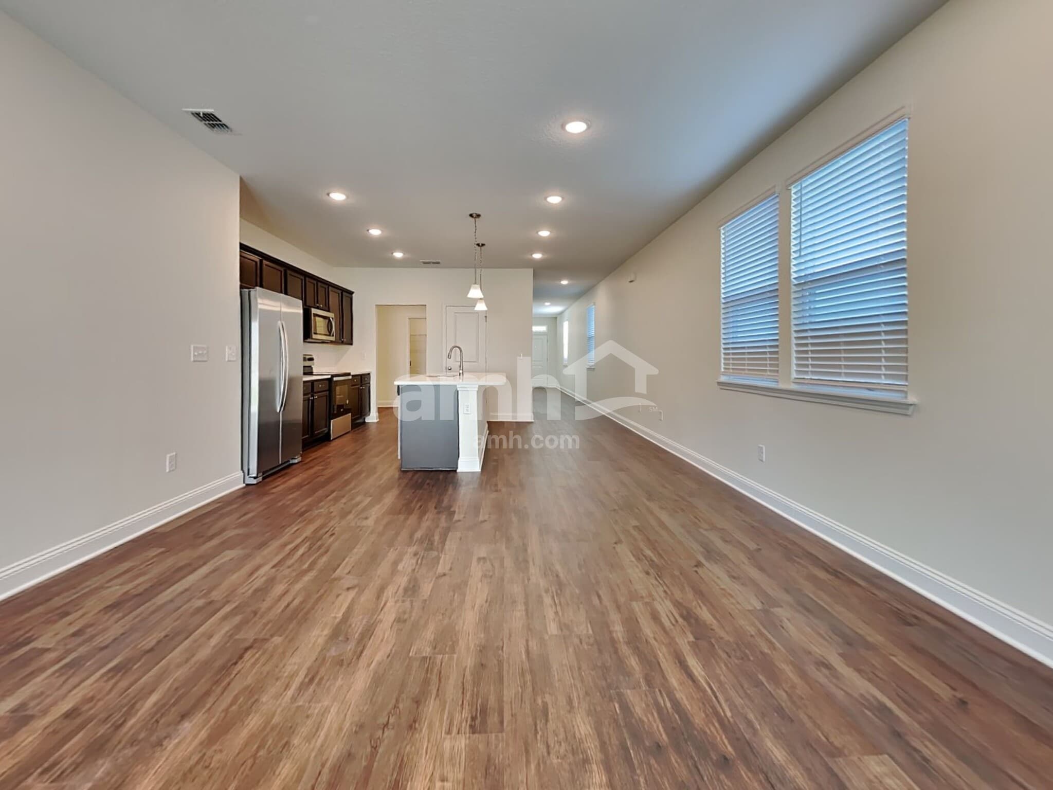 Building Photo - 67 Elcano Ln