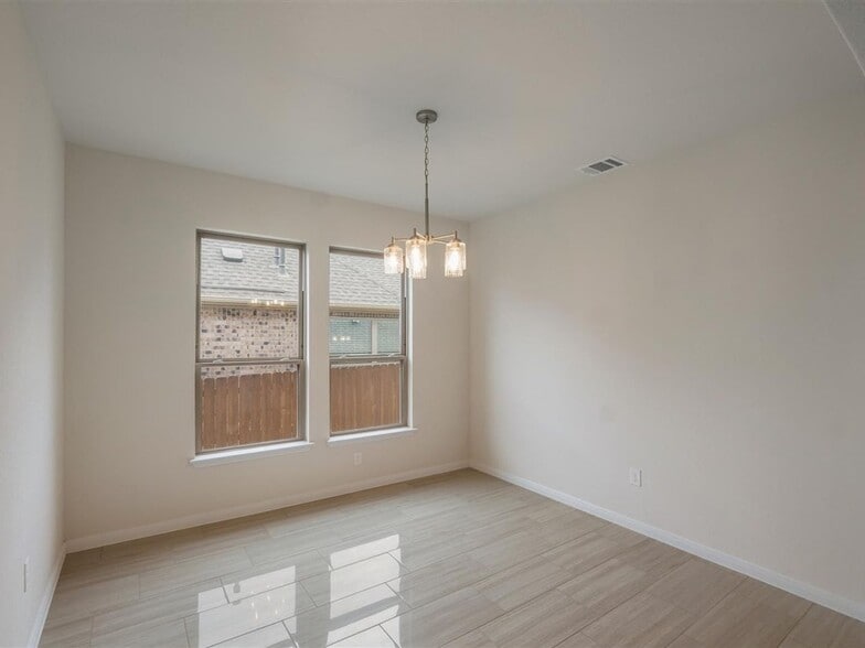 Building Photo - 1717 Wind River