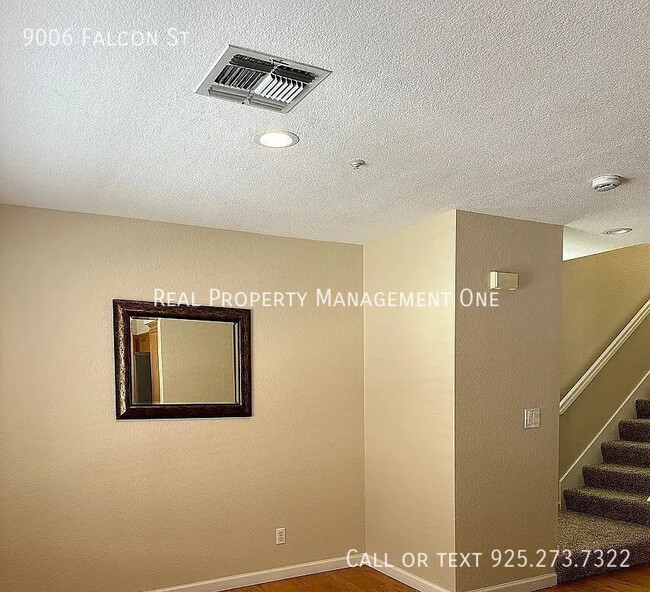 Building Photo - 9006 Falcon St
