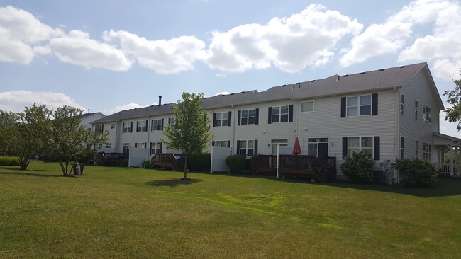 Building Photo - 371 McGrath Dr