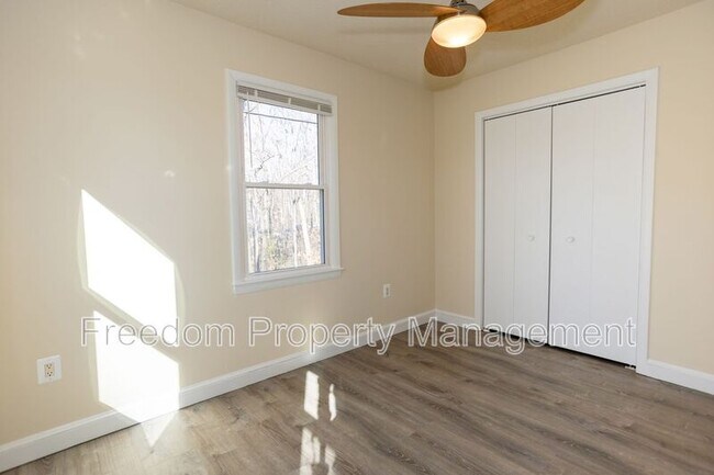 Building Photo - 11961 Mente Rd