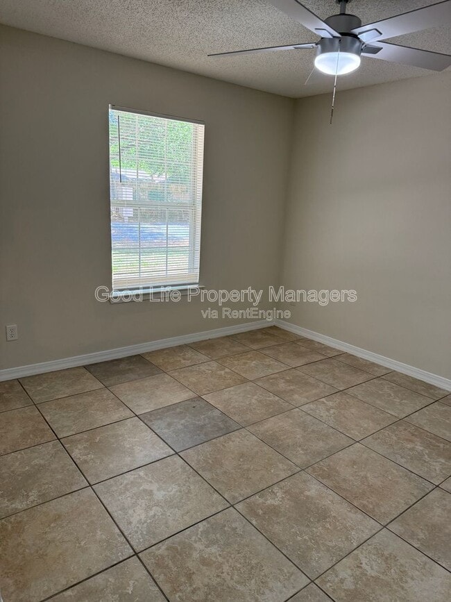 Building Photo - 9980 Bowman Ave