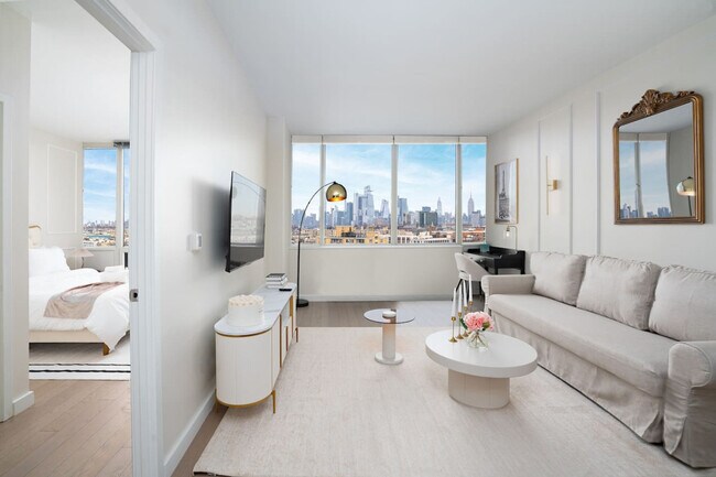 Building Photo - 629 Jefferson St