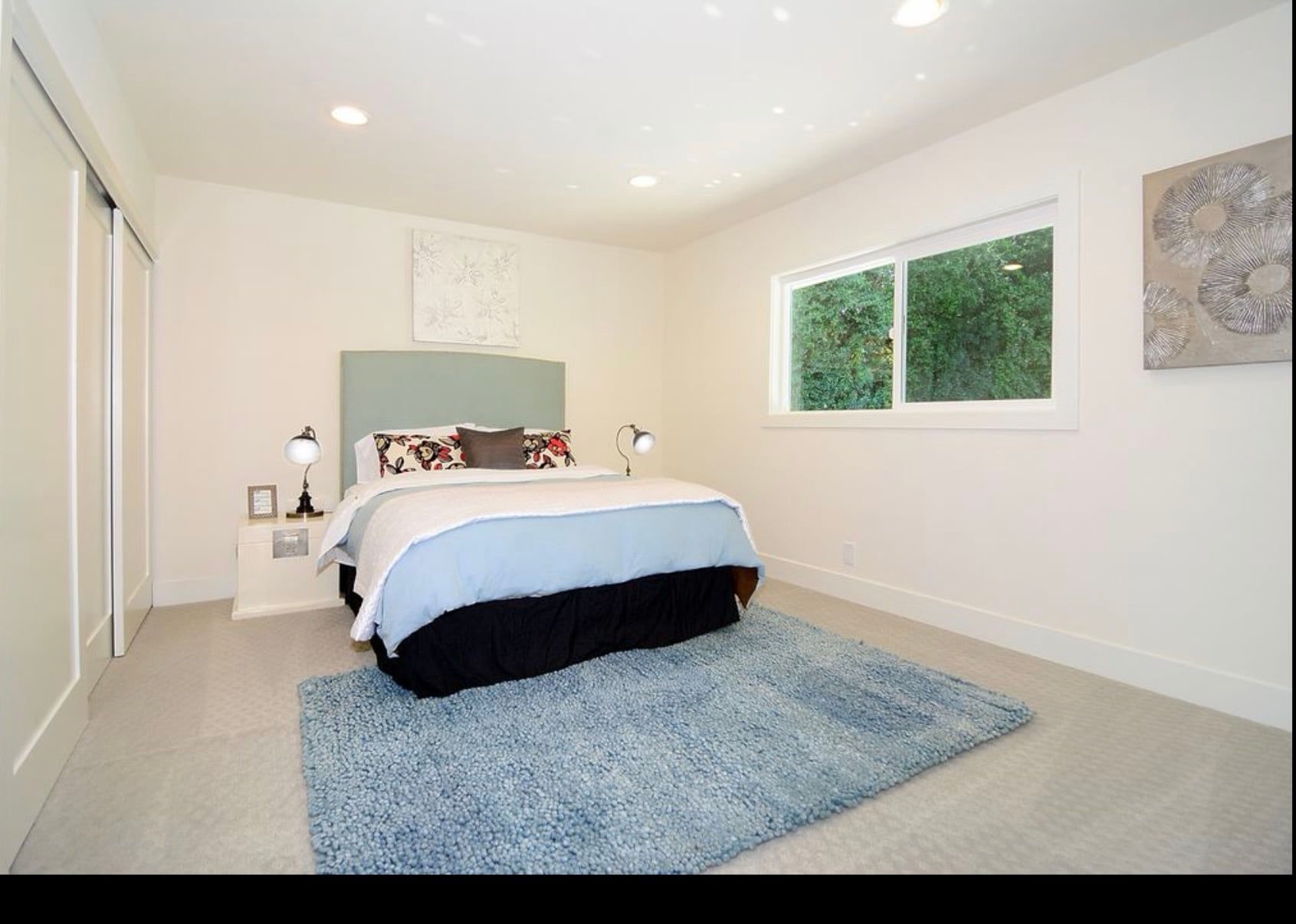 Building Photo - 15643 Woodfield Pl