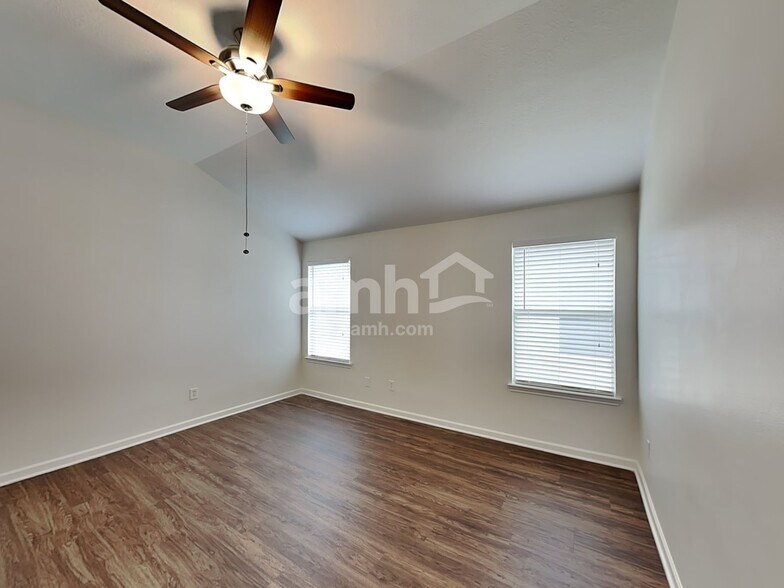 Building Photo - 15831 Aldridge Creek Ct