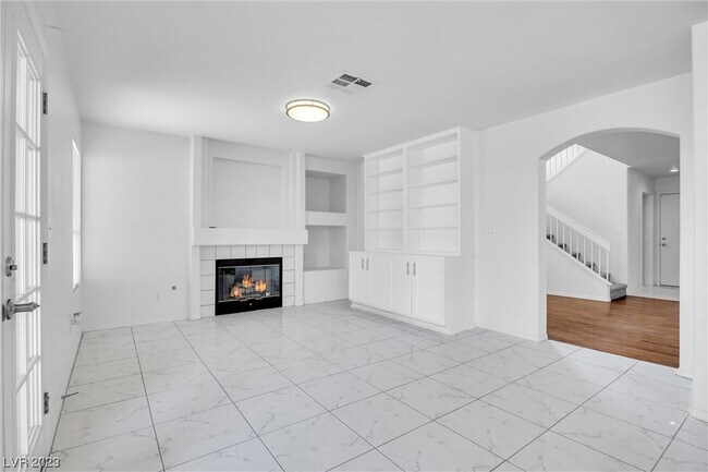 Building Photo - 8366 Drop Camp St
