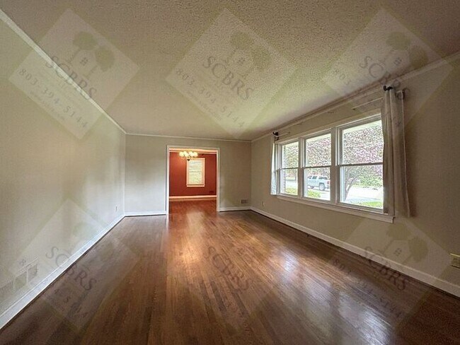 Building Photo - SE Columbia - 3 bedroom, 2 bath clean single story