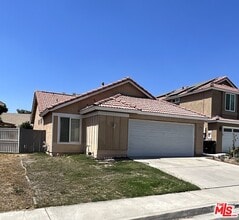 Building Photo - 13966 Green Vista Dr