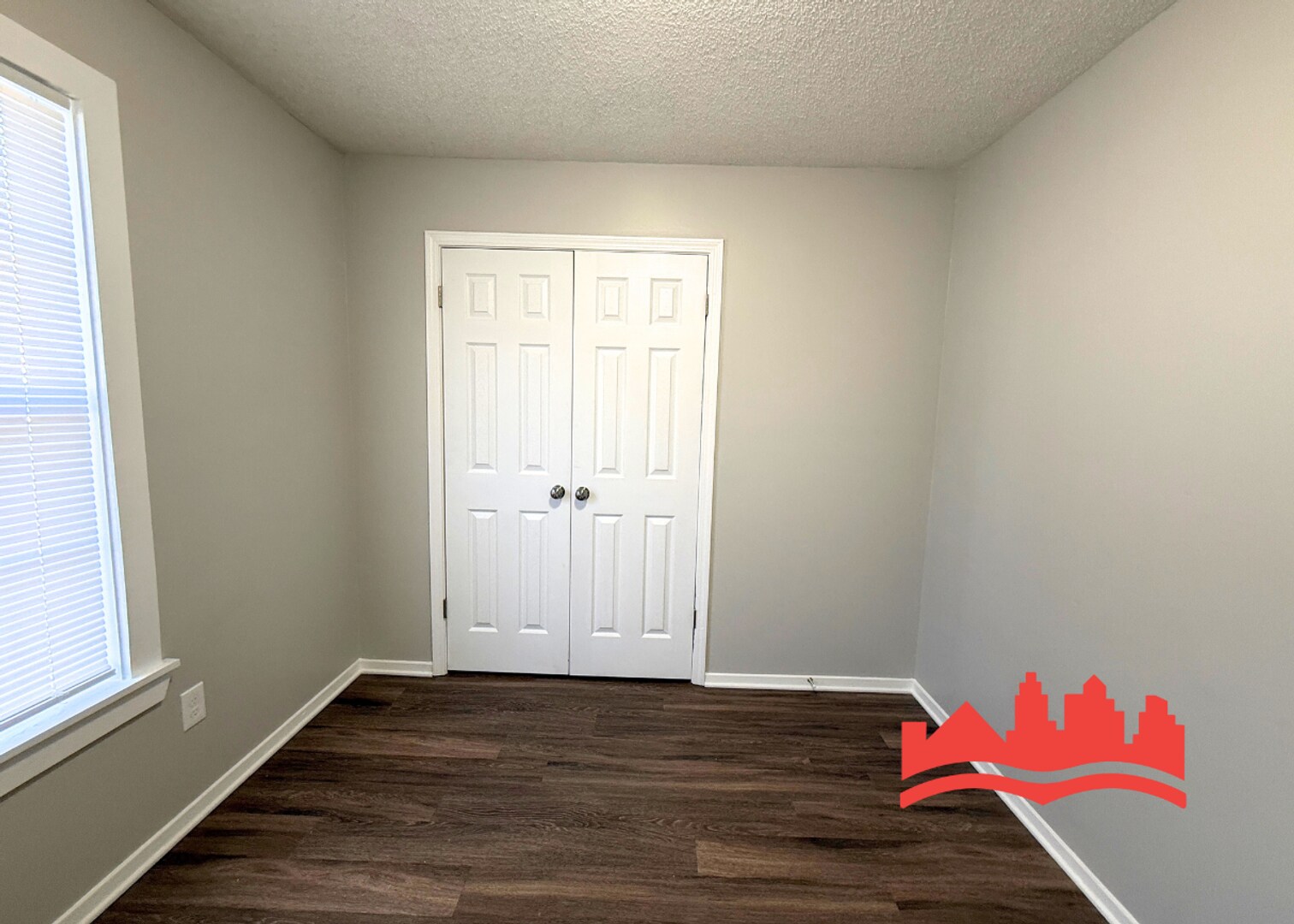 Building Photo - 3883 Drayon Cove