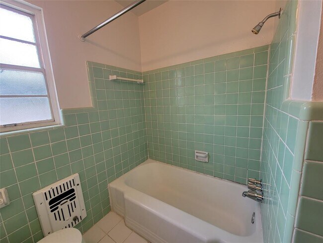 Building Photo - 1314 Heights Blvd