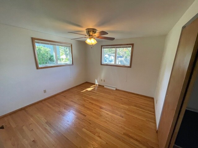 Building Photo - 225 Sunflower Dr