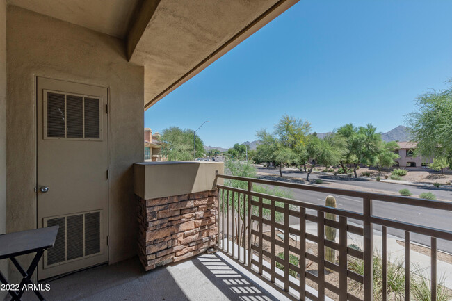 Building Photo - 14450 N Thompson Peak Pkwy