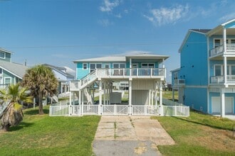 Building Photo - 21822 Termini-San Luis Pass Rd