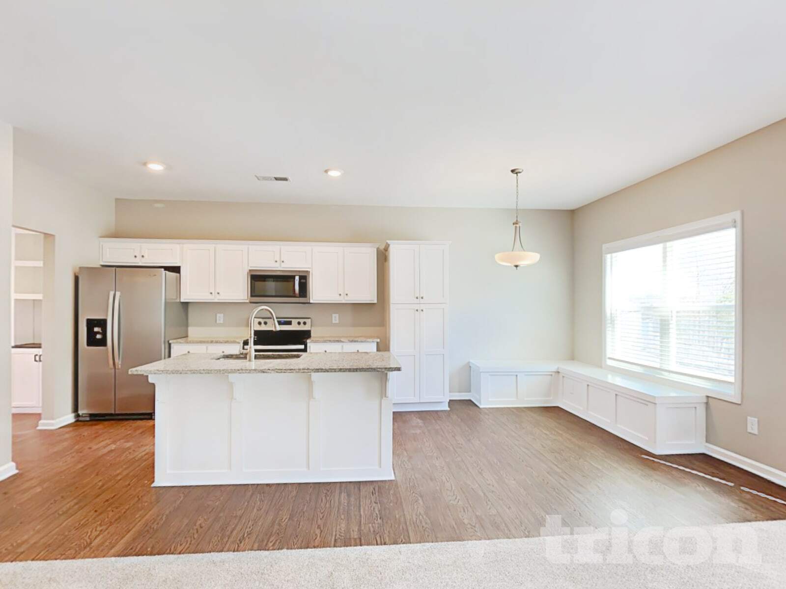 Building Photo - 215 Waters Edge Pkwy