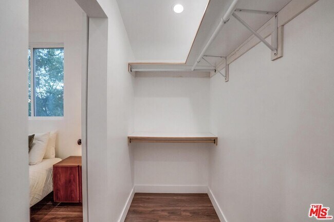 Building Photo - 5137 1/2 N Eagle Rock Blvd