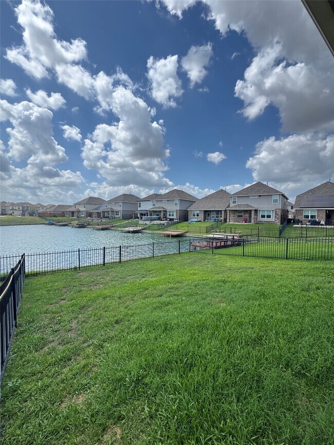 Building Photo - 3831 W Alessano Ln