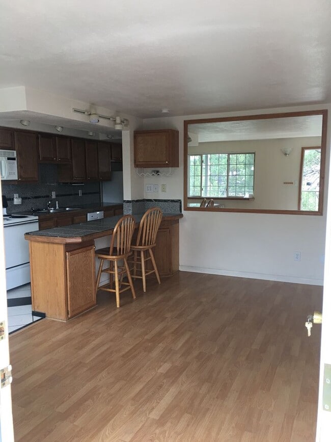 Primary Photo - ONE MONTH FREE! Pet-friendly 1 BD/1 BA in ...